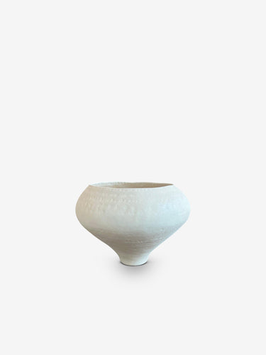 Wide Tapered Off White M21 Vase by Mathilde Martin - MONC XIII
