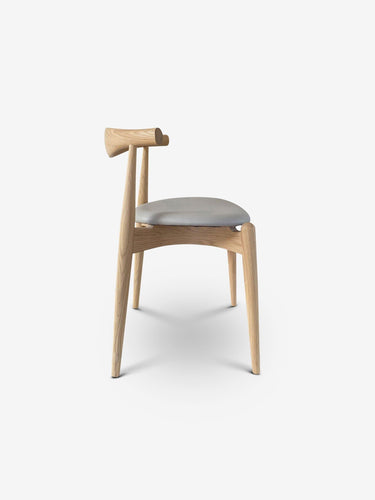 Carl Hansen Hans Wegner Elbow Chair in Oiled White Oak with Loke Leather for Carl Hansen Furniture New Seating