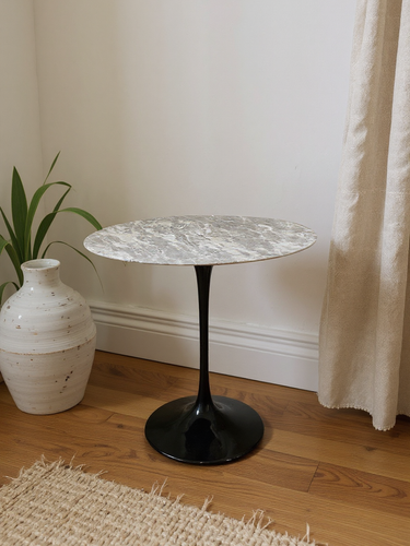Eero Saarinen Oval Side Table in Grey Satin Marble & Black Base by Knoll