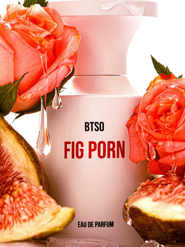 Qizlar qollari va mushuklari bilan xorozlarni silkitadi Erotik shaxsiy fotosurat ajoyib orqa korinish