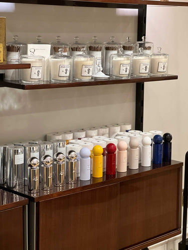 Hyper Iris by Courreges