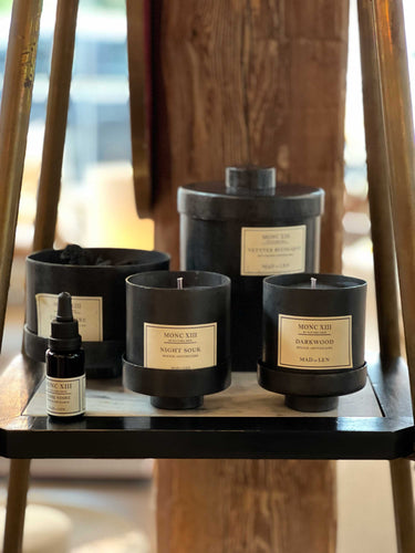 Bougie Apothicaire in Vetyver Bucolique with Black Wax by Mad Et Len