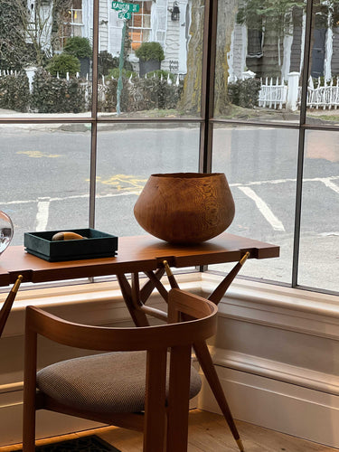 Oakwood Brown Vessel BRO/22 by Freidmann Buehler