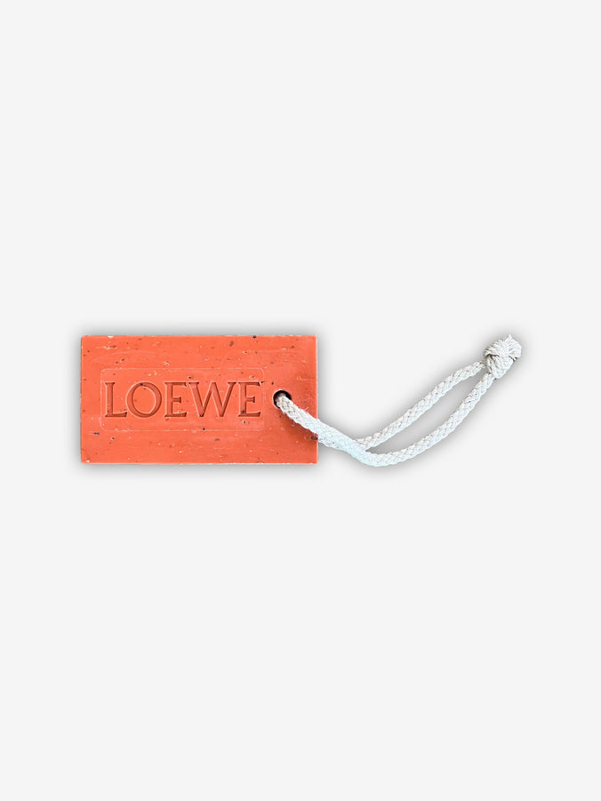 Solid Soap in Tomato Leaves by Loewe