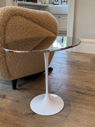 Eero Saarinen Oval Side Table with Chrome Top & White Base by Knoll