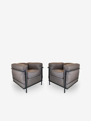 Pair Of iMaestri Le Corbusier 2 Armchair in Mocha Leather by Cassina - MONC XIII