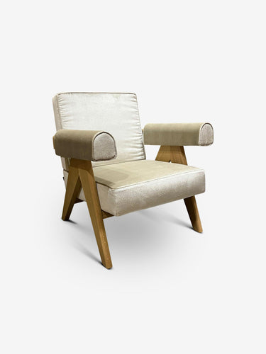 Pierre Jeanneret 053 chair in Oak in Osaka Madreperla - MONC XIII