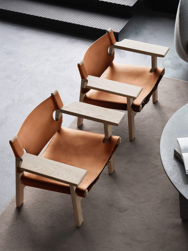 Fredericia Borge Mogensen Spanish Chair in Natural Leather and Oak Furniture New Seating